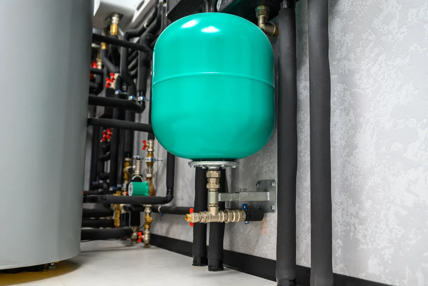 Well Pressure System Services background